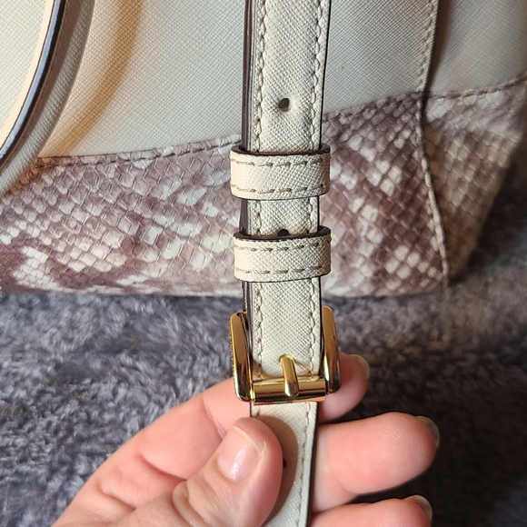 EUC Michael Kors tote bag - Picture 3 of 16